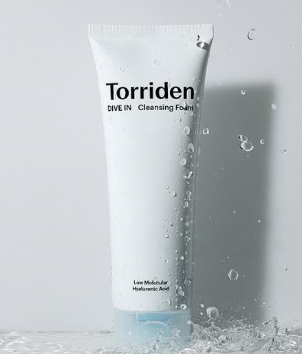 [Sanrio EDITION] Torriden Dive In Low Molecular Hyaluronic Acid Foam Cleanser 150ml*2 (+Sticker) (2 Options)